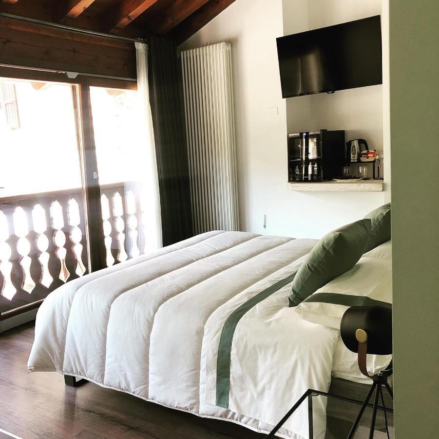 La Terrazza Sulle Vigne B&B Corte Franca Bagian luar foto