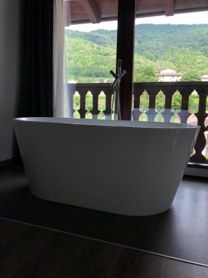 La Terrazza Sulle Vigne B&B Corte Franca Bagian luar foto