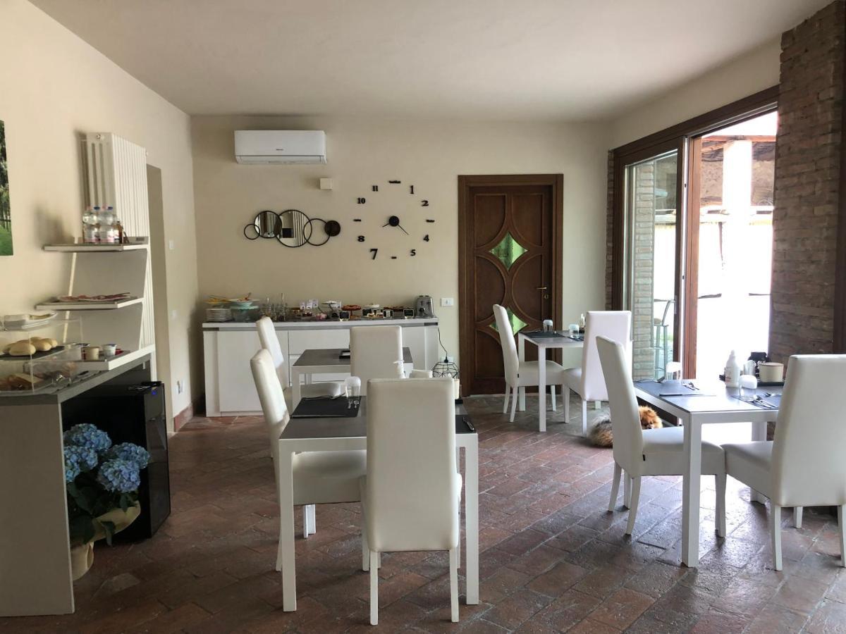 La Terrazza Sulle Vigne B&B Corte Franca Bagian luar foto