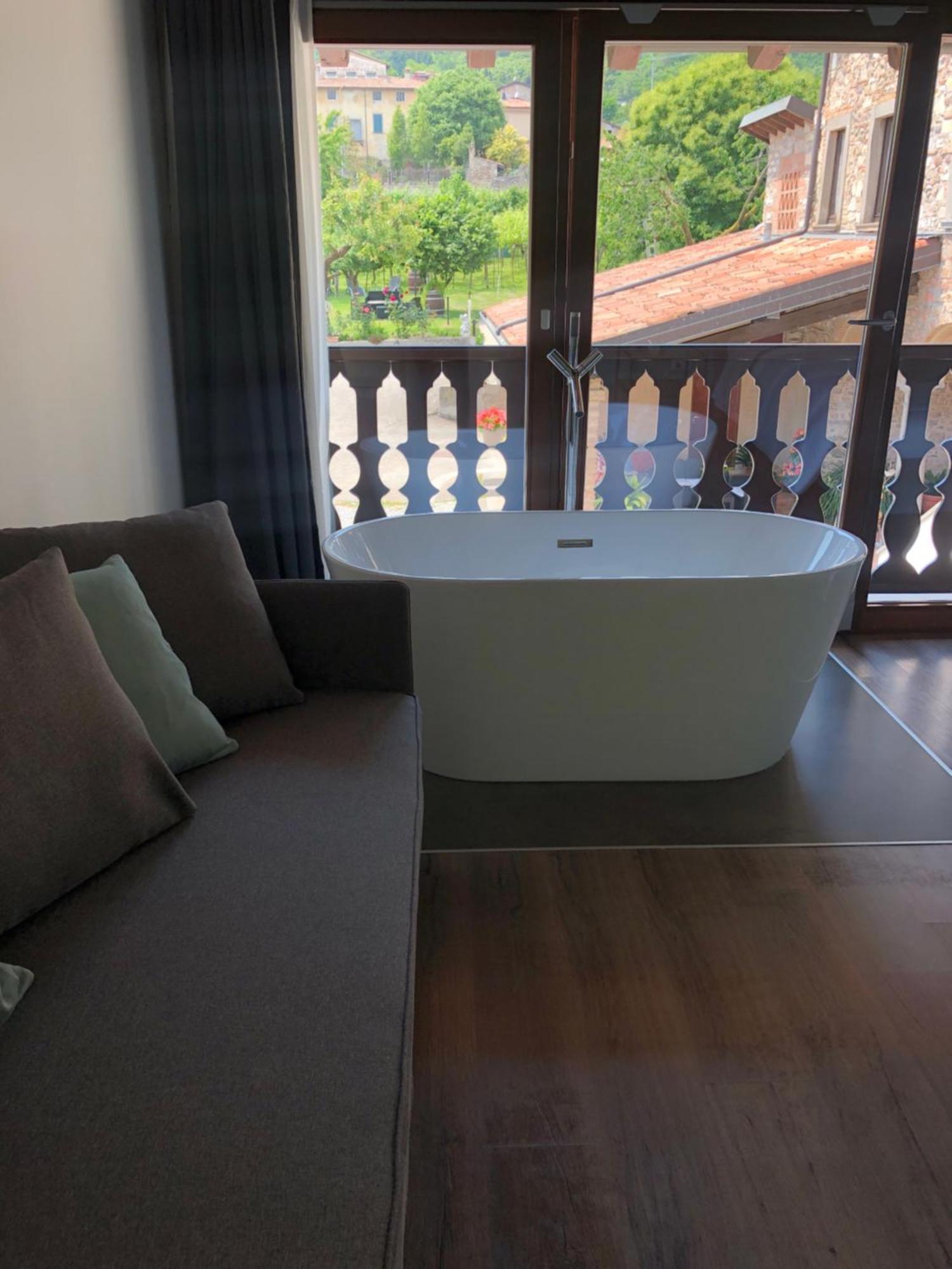 La Terrazza Sulle Vigne B&B Corte Franca Ruang foto