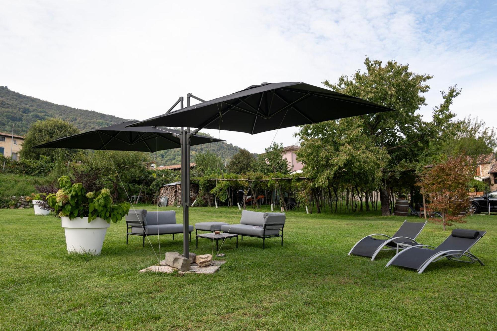 La Terrazza Sulle Vigne B&B Corte Franca Bagian luar foto
