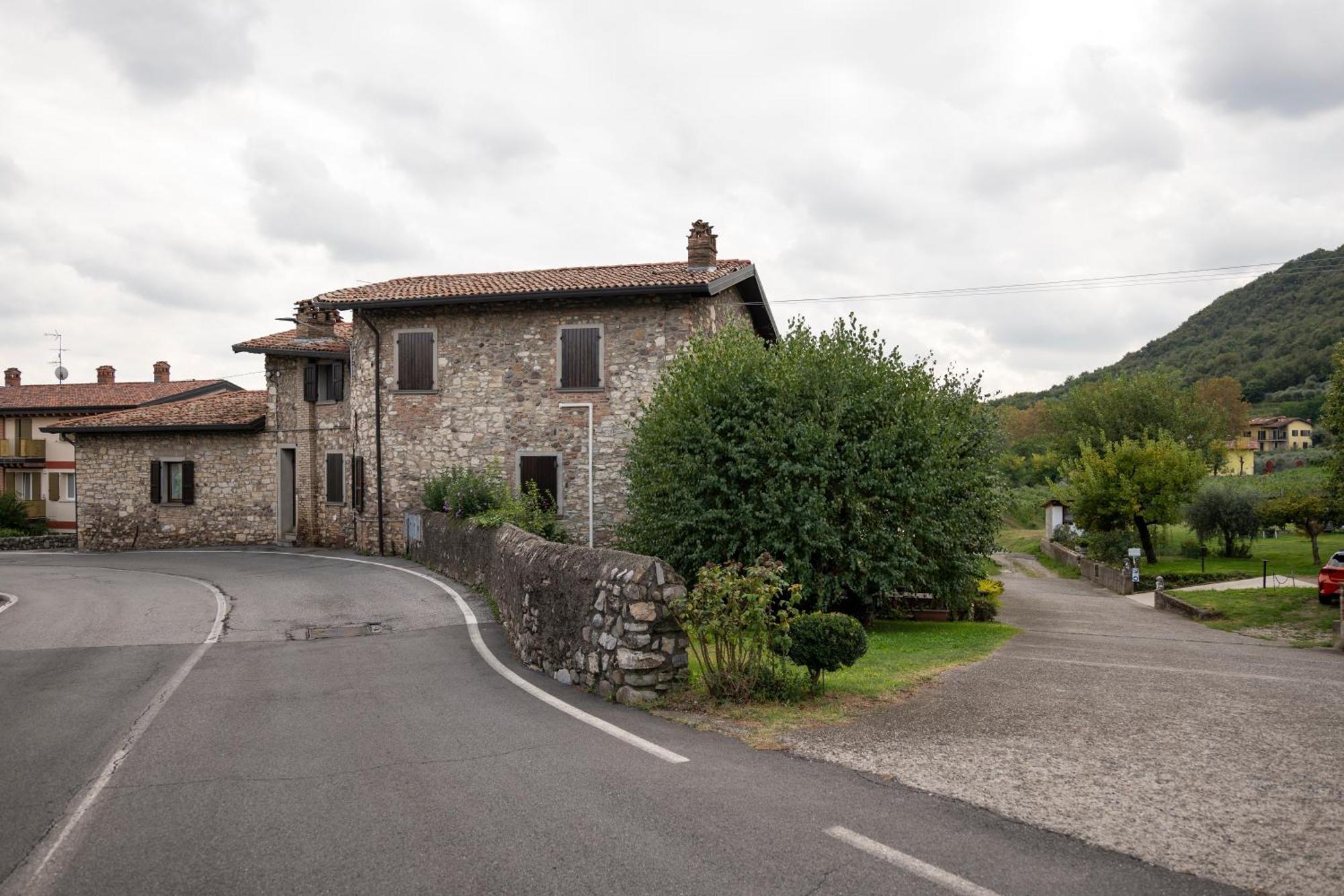 La Terrazza Sulle Vigne B&B Corte Franca Bagian luar foto