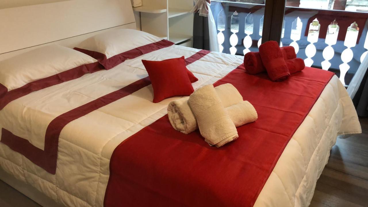 La Terrazza Sulle Vigne B&B Corte Franca Bagian luar foto